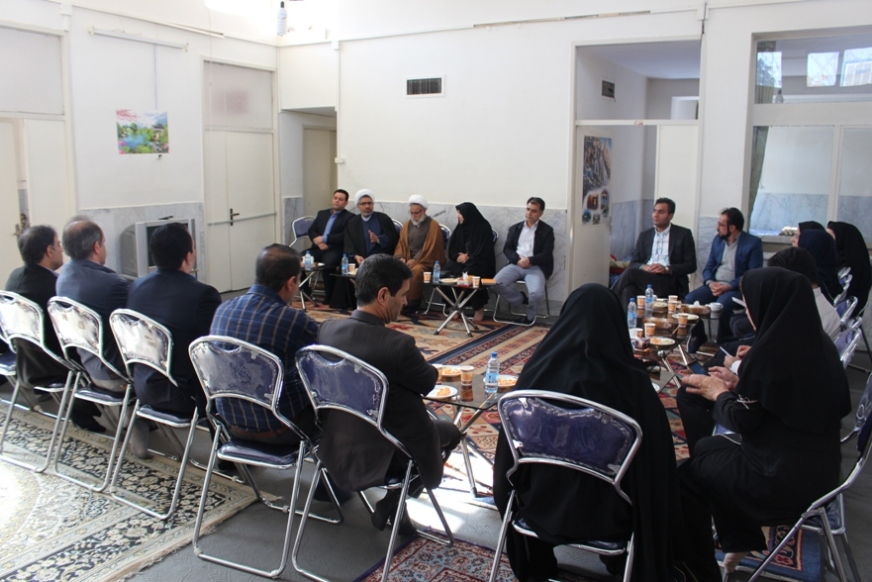 برگزاری جلسه کارگروه فرهنگی و اجتماعی استان کرمان با حضور مدیر مرکز جنوب شرق
