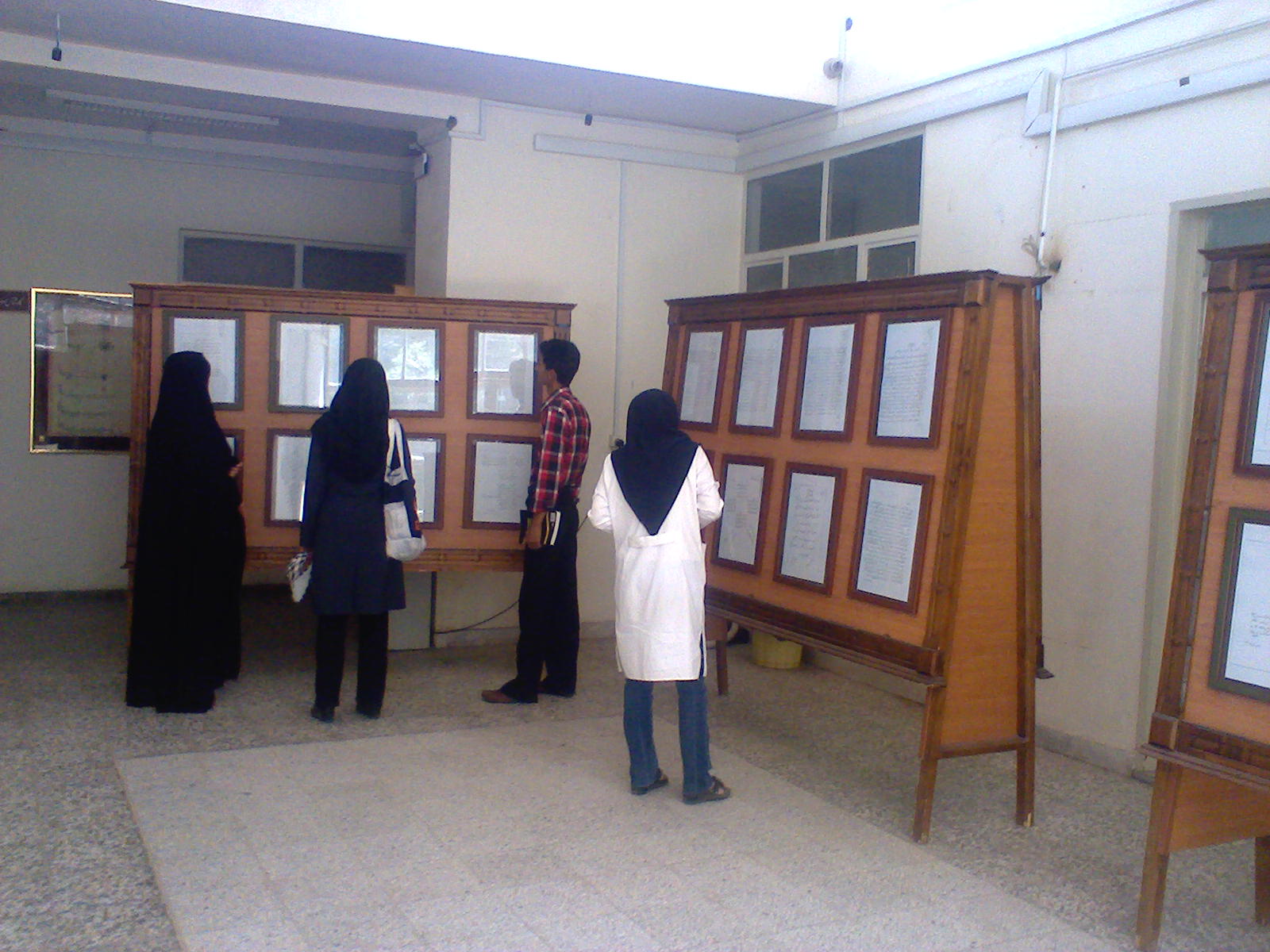 نمایشگاه اسناد به مناسبت سالروز هفتم تیر توسط مدیریت کرمان