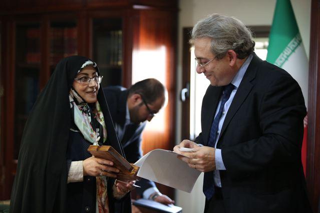 حضور سفیر قبرس در ایران در سازمان اسناد و کتابخانه ملی ایران