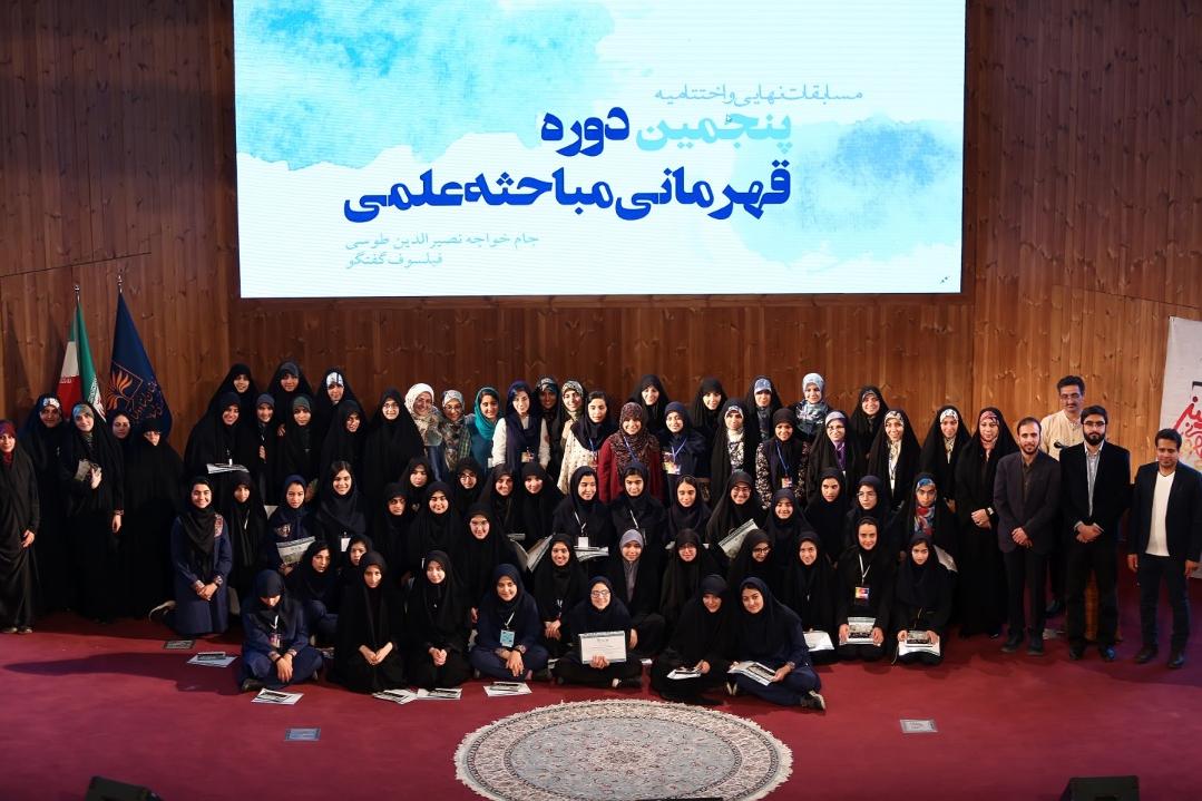 جامعه ایرانی به تقویت مباحثه از دوران نوجوانی نیاز دارد