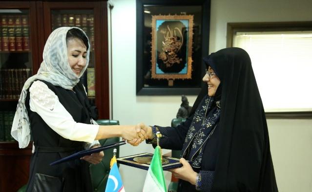 تفاهم‌نامه همکای بین کتابخانه‌های ملی ایران و ازبکستان منعقد شد