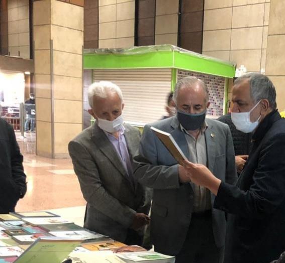 کتابخانه ملی ایران با اهدای 5 هزار کتاب پویش «کتاب در حرکت» را آغاز کرد