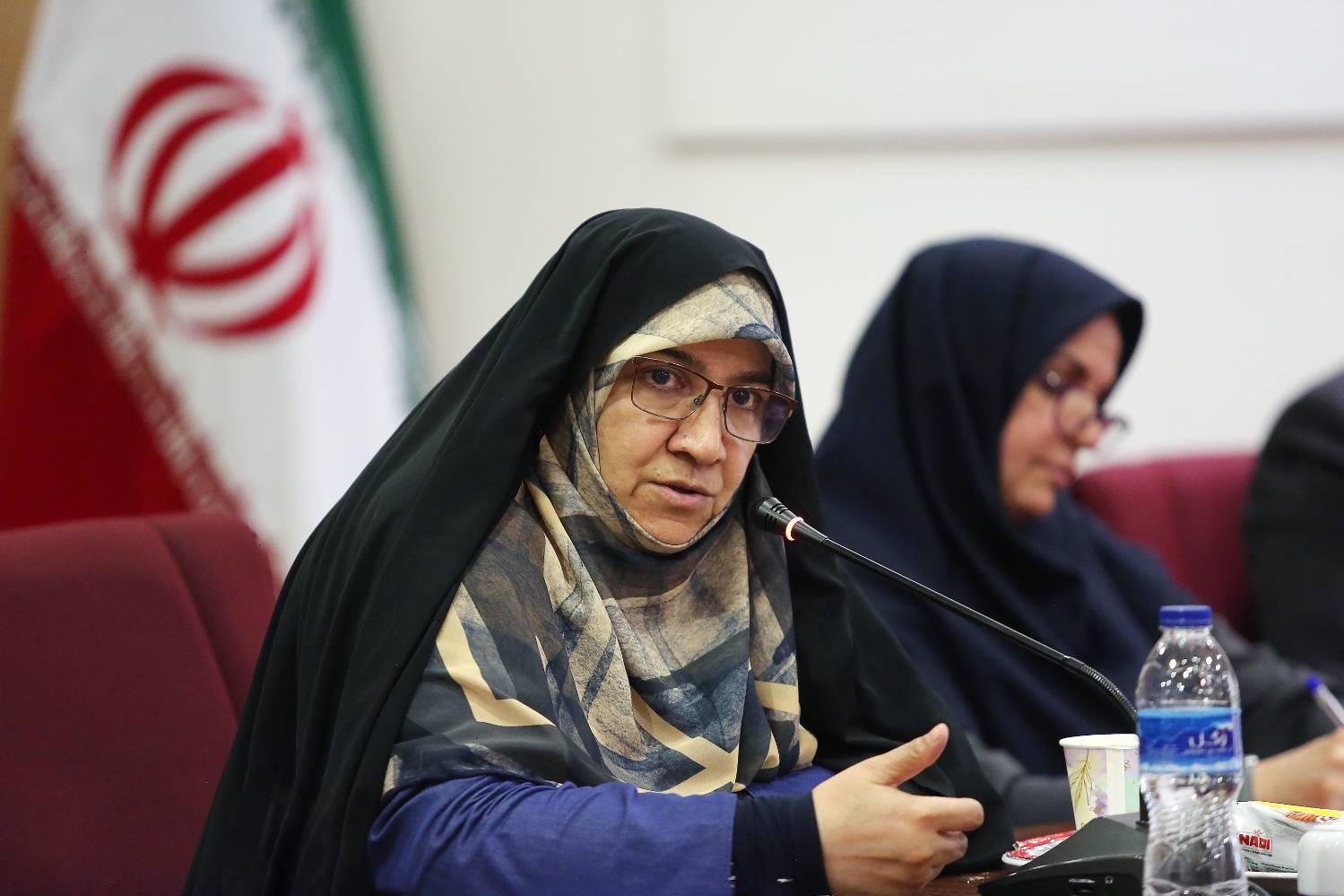 درصدد گفت‌وگو با ذی‌نفعان و سپس اصلاح آن در شیوه نامه هستیم