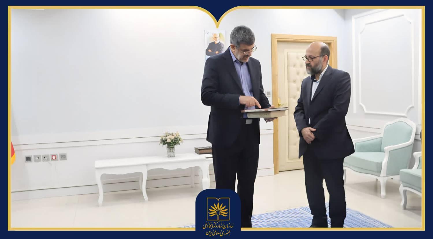 تأکید امیرخانی بر صیانت از میراث مکتوب و تاریخ شفاهی یزد