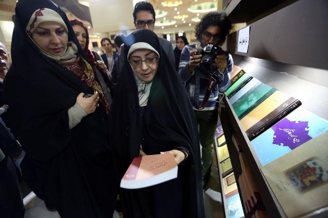 بازدید رئیس سازمان اسناد و کتابخانه ملی ایران از نمایشگاه کتاب تهران