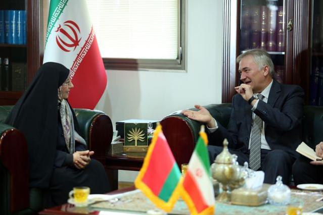 دیدار سفیر فوق‌العاده و تام‌الاختیار جمهوری بلاروس در ایران با رئیس سازمان اسناد و کتابخانه ملی ایران