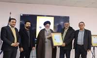 در بیست و پنجمین  نشست تاریخ یزد از اسناد هویتی تعدادی از مشاهیر و مفاخر استان رونمایی شد.