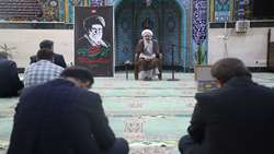 مراسم چهلم رهبر شهید و بزرگداشت دولتمردان شهید در استانداری قم با سخنرانی مدیر اسناد و کتابخانه ملی استان قم
