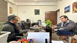 آغاز همکاری مرکز اسناد و کتابخانه ملی منطقه شرق کشور و انجمن سینمای جوانان مشهد