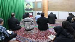 برگزاری مراسم زیارت عاشورا به مناسبت بزرگداشت یاد و خاطره رئیس جمهور شهید و شهدای خدمت