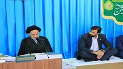 در دیدار با آیت الله عبادی، اسناد گذشتگان؛ ابزار مهم در عصر جنگ روایت‌ها
