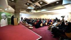 اشرف بروجردی: همه دغدغه «آئینه وند» تفهیم ذات گفتگویی تمدن اسلامی بود