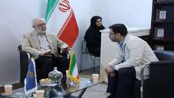 گزارش تصویری5/ حضور رئیس سازمان اسناد و کتابخانه ملّی ایران و معاون توسعه مدیریت و منابع سازمان در غرفه سازمان‌ در سی و چهارمین نمایشگاه بین المللی کتاب تهران